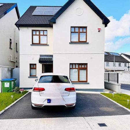 Room In Limerick With King Bed -Home Stay Exterior photo
